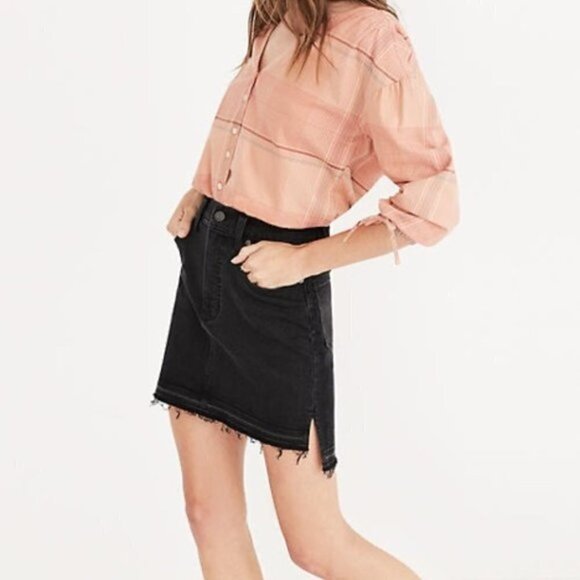 Madewell Step-Hem Jean Skirt in Washed Black‎ Size 30 - Picture 1 of 6